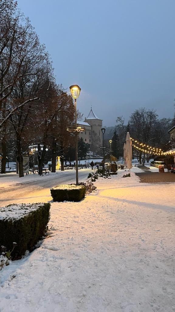 Rezidencia Pod Zamkom Bojnice Apartman Luna Buitenkant foto